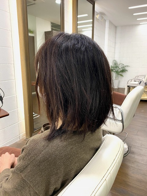 学芸大学美容室に,Hair Esthe Hi-Deはあります。学芸大学美容院にも、Hair Esthe Hi-Deはあります。Hair Esthe Hi-Deは目黒区学芸大学駅近くの美容室です。祐天寺美容室近くにも、Hair Esthe Hi-Deはあります。祐天寺美容院にも、Hair Esthe Hi-Deはあります。Hair Esthe Hi-Deは髪にやさしく、が綺麗に艶髪になります。Hair Esthe Hi-Deカットがとても上手いです。得にボブやショートスタイルが得意です。カラーも評判よく、ニューアマトラカラーがお客様に高評価です。オーガニックなヘアカラー　香草カラー色葉も人気です。パーマもとても上手く、　クリープパーマがお客様に高評価クリープパーマしながら、髪は綺麗になります。Hair Esthe Hi-Deは、オープンした2003年からヘッドスパ「クリームバスヘアエステ」を提供しています。ヘッドスパ「クリームバスヘアエステ」は、頭皮の汚れを落とし且つ頭皮の保湿効果もあり髪に栄養を与え、艶々になります。プレミアム髪質改善トリートメントで、「イオンコネクト・トリートメント」も大好評です。コロナ感染対策を万全にしております。新型コロナウイルス感染拡大防止を徹底して、お客様が安心して来店出来るようにしております。お客様同士が接触しないよう、サロン自体を個室的にしています。