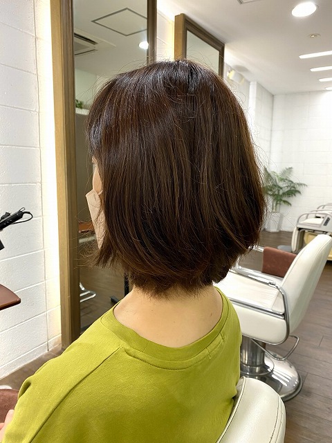 学芸大学美容室にHair Esthe Hi-Deは、あります。学芸大学美容院にも、Hair Esthe Hi-Deはあります。Hair Esthe Hi-Deは目黒区学芸大学駅近くの美容室です。祐天寺美容室近くにも、Hair Esthe Hi-Deはあります。祐天寺美容院にも、Hair Esthe Hi-Deはあります。Hair Esthe Hi-Deは髪にやさしく、が綺麗に艶髪になります。Hair Esthe Hi-Deカットがとても上手いです。得にボブやショートスタイルが得意です。カラーも評判よく、ニューアマトラカラーがお客様に高評価です。オーガニックなヘアカラー　香草カラー色葉も人気です。パーマもとても上手く、　クリープパーマがお客様に高評価クリープパーマしながら、髪は綺麗になります。Hair Esthe Hi-Deは、オープンした2003年からヘッドスパ「クリームバスヘアエステ」を提供しています。ヘッドスパ「クリームバスヘアエステ」は、頭皮の汚れを落とし且つ頭皮の保湿効果もあり髪に栄養を与え、艶々になります。プレミアム髪質改善トリートメントで、「イオンコネクト・トリートメント」も大好評です。コロナ感染対策を万全にしております。新型コロナウイルス感染拡大防止を徹底して、お客様が安心して来店出来るようにしております。お客様同士が接触しないよう、サロン自体を個室的にしています。