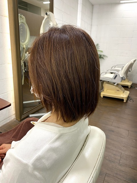 学芸大学美容室に、Hair Esthe Hi-Deは、あります。学芸大学美容院に、Hair Esthe Hi-Deはあります。Hair Esthe Hi-Deは目黒区学芸大学駅近くの美容室です。祐天寺美容室近くにも、Hair Esthe Hi-Deはあります。祐天寺美容院近くにも、Hair Esthe Hi-Deはあります。Hair Esthe Hi-Deは目黒区学芸大学駅近くの美容院です。Hair Esthe Hi-Deは髪にやさしく、が綺麗に艶髪になります。Hair Esthe Hi-Deカットがとても上手いです。得にボブやショートスタイルが得意で、スタイルがより立体的になります。なので立体感カットが、お客様に人気です。切りっぱなしボブやマッシュショートも得意です。カラーも評判よく、ニューアマトラカラーがお客様に高評価です。オーガニックなヘアカラー　香草カラー色葉も人気です。主に40代のお客様が多いです。40代ボブや40代ショートも得意です。脱白髪染めカラーも好評です。パーマもとても上手く、　クリープパーマがお客様に高評価クリープパーマしながら、髪は綺麗になります。Hair Esthe Hi-Deは、オープンした2003年からヘッドスパ「クリームバスヘアエステ」を提供しています。ヘッドスパ「クリームバスヘアエステ」は、頭皮の汚れを落とし且つ頭皮の保湿効果もあり髪に栄養を与え、艶々になります。プレミアム髪質改善トリートメントで、「イオンコネクト・トリートメント」も大好評です。コロナ感染対策を万全にしております。新型コロナウイルス感染拡大防止を徹底して、お客様が安心して来店出来るようにしております。お客様同士が接触しないよう、サロン自体を個室的にしています。