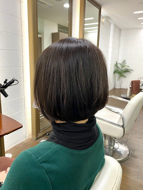 学芸大学美容室に、Hair Esthe Hi-Deは、あります。学芸大学美容院に、Hair Esthe Hi-Deはあります。Hair Esthe Hi-Deは目黒区学芸大学駅近くの美容室です。祐天寺美容室近くにも、Hair Esthe Hi-Deはあります。祐天寺美容院近くにも、Hair Esthe Hi-Deはあります。Hair Esthe Hi-Deは目黒区学芸大学駅近くの美容院です。Hair Esthe Hi-Deは髪にやさしく、が綺麗に艶髪になります。Hair Esthe Hi-Deカットがとても上手いです。得にボブやショートスタイルが得意で、スタイルがより立体的になります。なので立体感カットが、お客様に人気です。切りっぱなしボブやマッシュショートも得意です。カラーも評判よく、ニューアマトラカラーがお客様に高評価です。オーガニックなヘアカラー　香草カラー色葉も人気です。主に40代のお客様が多いです。40代ボブや40代ショートも得意です。脱白髪染めカラーも好評です。パーマもとても上手く、　クリープパーマがお客様に高評価クリープパーマしながら、髪は綺麗になります。Hair Esthe Hi-Deは、オープンした2003年からヘッドスパ「クリームバスヘアエステ」を提供しています。ヘッドスパ「クリームバスヘアエステ」は、頭皮の汚れを落とし且つ頭皮の保湿効果もあり髪に栄養を与え、艶々になります。プレミアム髪質改善トリートメントで、「イオンコネクト・トリートメント」も大好評です。コロナ感染対策を万全にしております。新型コロナウイルス感染拡大防止を徹底して、お客様が安心して来店出来るようにしております。お客様同士が接触しないよう、サロン自体を個室的にしています。