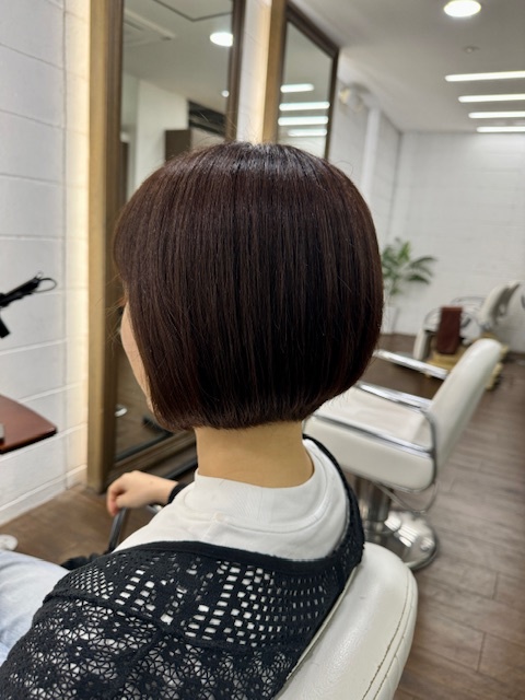 学芸大学 美容室に、Hair Esthe Hi-Deは、あります。学芸大学 美容院に、Hair Esthe Hi-Deはあります。Hair Esthe Hi-Deは目黒区学芸大学駅近くの美容室です。Hair Esthe Hi-Deは、東急東横線沿い駅近くの美容室です。Hair Esthe Hi-Deは、東急東横線沿い駅近くの美容院です。祐天寺美容室近くにも、Hair Esthe Hi-Deはあります。祐天寺美容院近くにも、Hair Esthe Hi-Deはあります。Hair Esthe Hi-Deは目黒区学芸大学駅近くの美容院です。Hair Esthe Hi-Deは目黒区学芸大学駅近くの美容室です。Hair Esthe Hi-Deは髪にやさしく、が綺麗に艶髪になります。Hair Esthe Hi-Deカットがとても上手いです。Hair Esthe Hi-Deは、オシャレです。学芸大　美容院　Hair Esthe Hi-Deは、とても人気があります。学芸大　美容室　Hair Esthe Hi-Deは、40代50代女性に人気があります。得にボブやショートスタイルが得意で、スタイルがより立体的になります。なので立体感カットが、お客様に人気です。切りっぱなしボブカやマッシュショートも得意です。なのでショートカットも得意です。もちろんボブカットも得意です。カラーも評判よく、ニューアマトラカラーがお客様に高評価です。オーガニックなヘアカラー　香草カラー色葉も人気です。ヘアマニキュアも保湿があり好評です。40代大人女性のお客様が多いです。40代ボブや40代ショートも得意です。50代大人女性も多いです脱白髪染めハイライトカラーも好評です。60代大人女性も多いですパーマもとても上手く、　クリープパーマがお客様に高評価クリープパーマしながら、髪は綺麗になります。Hair Esthe Hi-Deは、オープンした2003年からヘッドスパ「クリームバスヘアエステ」を提供しています。ヘッドスパ「クリームバスヘアエステ」は、頭皮の汚れを落とし且つ頭皮の保湿効果もあり髪に栄養を与え、艶々になります。プレミアム髪質改善トリートメントも大好評です。