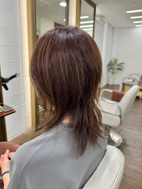 学芸大学 美容室に、Hair Esthe Hi-Deは、あります。学芸大学 美容院に、Hair Esthe Hi-Deはあります。Hair Esthe Hi-Deは目黒区学芸大学駅近くの美容室です。Hair Esthe Hi-Deは、東急東横線沿い駅近くの美容室です。Hair Esthe Hi-Deは、東急東横線沿い駅近くの美容院です。祐天寺美容室近くにも、Hair Esthe Hi-Deはあります。祐天寺美容院近くにも、Hair Esthe Hi-Deはあります。Hair Esthe Hi-Deは目黒区学芸大学駅近くの美容院です。Hair Esthe Hi-Deは目黒区学芸大学駅近くの美容室です。Hair Esthe Hi-Deは髪にやさしく、が綺麗に艶髪になります。Hair Esthe Hi-Deカットがとても上手いです。Hair Esthe Hi-Deは、オシャレです。学芸大　美容院　Hair Esthe Hi-Deは、とても人気があります。学芸大　美容室　Hair Esthe Hi-Deは、40代50代女性に人気があります。得にボブやショートスタイルが得意で、スタイルがより立体的になります。なので立体感カットが、お客様に人気です。切りっぱなしボブカやマッシュショートも得意です。なのでショートカットも得意です。もちろんボブカットも得意です。カラーも評判よく、ニューアマトラカラーがお客様に高評価です。オーガニックなヘアカラー　香草カラー色葉も人気です。ヘアマニキュアも保湿があり好評です。40代大人女性のお客様が多いです。40代ボブや40代ショートも得意です。50代大人女性も多いです脱白髪染めハイライトカラーも好評です。60代大人女性も多いですパーマもとても上手く、　クリープパーマがお客様に高評価クリープパーマしながら、髪は綺麗になります。Hair Esthe Hi-Deは、オープンした2003年からヘッドスパ「クリームバスヘアエステ」を提供しています。ヘッドスパ「クリームバスヘアエステ」は、頭皮の汚れを落とし且つ頭皮の保湿効果もあり髪に栄養を与え、艶々になります。プレミアム髪質改善トリートメントも大好評です。