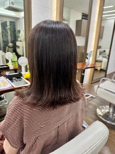 学芸大学 美容室に、Hair Esthe Hi-Deは、あります。学芸大学 美容院に、Hair Esthe Hi-Deはあります。Hair Esthe Hi-Deは目黒区学芸大学駅近くの美容室です。Hair Esthe Hi-Deは、東急東横線沿い駅近くの美容室です。Hair Esthe Hi-Deは、東急東横線沿い駅近くの美容院です。祐天寺美容室近くにも、Hair Esthe Hi-Deはあります。祐天寺美容院近くにも、Hair Esthe Hi-Deはあります。Hair Esthe Hi-Deは目黒区学芸大学駅近くの美容院です。Hair Esthe Hi-Deは目黒区学芸大学駅近くの美容室です。Hair Esthe Hi-Deは髪にやさしく、が綺麗に艶髪になります。Hair Esthe Hi-Deカットがとても上手いです。Hair Esthe Hi-Deは、オシャレです。学芸大　美容院　Hair Esthe Hi-Deは、とても人気があります。学芸大　美容室　Hair Esthe Hi-Deは、40代50代女性に人気があります。得にボブやショートスタイルが得意で、スタイルがより立体的になります。なので立体感カットが、お客様に人気です。切りっぱなしボブカやマッシュショートも得意です。なのでショートカットも得意です。もちろんボブカットも得意です。カラーも評判よく、ニューアマトラカラーがお客様に高評価です。オーガニックなヘアカラー　香草カラー色葉も人気です。ヘアマニキュアも保湿があり好評です。40代大人女性のお客様が多いです。40代ボブや40代ショートも得意です。50代大人女性も多いです脱白髪染めハイライトカラーも好評です。60代大人女性も多いですパーマもとても上手く、　クリープパーマがお客様に高評価クリープパーマしながら、髪は綺麗になります。Hair Esthe Hi-Deは、オープンした2003年からヘッドスパ「クリームバスヘアエステ」を提供しています。ヘッドスパ「クリームバスヘアエステ」は、頭皮の汚れを落とし且つ頭皮の保湿効果もあり髪に栄養を与え、艶々になります。プレミアム髪質改善トリートメントも大好評です。