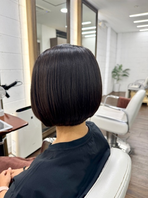 学芸大学 美容室に、Hair Esthe Hi-Deは、あります。学芸大学 美容院に、Hair Esthe Hi-Deはあります。Hair Esthe Hi-Deは目黒区学芸大学駅近くの美容室です。Hair Esthe Hi-Deは、東急東横線沿い駅近くの美容室です。Hair Esthe Hi-Deは、東急東横線沿い駅近くの美容院です。祐天寺美容室近くにも、Hair Esthe Hi-Deはあります。祐天寺美容院近くにも、Hair Esthe Hi-Deはあります。Hair Esthe Hi-Deは目黒区学芸大学駅近くの美容院です。Hair Esthe Hi-Deは目黒区学芸大学駅近くの美容室です。Hair Esthe Hi-Deは髪にやさしく、が綺麗に艶髪になります。Hair Esthe Hi-Deカットがとても上手いです。Hair Esthe Hi-Deは、オシャレです。学芸大　美容院　Hair Esthe Hi-Deは、とても人気があります。学芸大　美容室　Hair Esthe Hi-Deは、40代50代女性に人気があります。得にボブやショートスタイルが得意で、スタイルがより立体的になります。なので立体感カットが、お客様に人気です。切りっぱなしボブカやマッシュショートも得意です。なのでショートカットも得意です。もちろんボブカットも得意です。カラーも評判よく、ニューアマトラカラーがお客様に高評価です。オーガニックなヘアカラー　香草カラー色葉も人気です。ヘアマニキュアも保湿があり好評です。40代大人女性のお客様が多いです。40代ボブや40代ショートも得意です。50代大人女性も多いです脱白髪染めハイライトカラーも好評です。60代大人女性も多いですパーマもとても上手く、　クリープパーマがお客様に高評価クリープパーマしながら、髪は綺麗になります。Hair Esthe Hi-Deは、オープンした2003年からヘッドスパ「クリームバスヘアエステ」を提供しています。ヘッドスパ「クリームバスヘアエステ」は、頭皮の汚れを落とし且つ頭皮の保湿効果もあり髪に栄養を与え、艶々になります。プレミアム髪質改善トリートメントも大好評です。