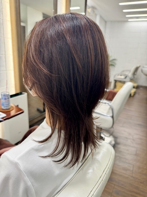 学芸大学 美容室に、Hair Esthe Hi-Deは、あります。学芸大学 美容院に、Hair Esthe Hi-Deはあります。Hair Esthe Hi-Deは目黒区学芸大学駅近くの美容室です。Hair Esthe Hi-Deは、東急東横線沿い駅近くの美容室です。Hair Esthe Hi-Deは、東急東横線沿い駅近くの美容院です。祐天寺美容室近くにも、Hair Esthe Hi-Deはあります。祐天寺美容院近くにも、Hair Esthe Hi-Deはあります。Hair Esthe Hi-Deは目黒区学芸大学駅近くの美容院です。Hair Esthe Hi-Deは目黒区学芸大学駅近くの美容室です。Hair Esthe Hi-Deは髪にやさしく、が綺麗に艶髪になります。Hair Esthe Hi-Deカットがとても上手いです。Hair Esthe Hi-Deは、オシャレです。学芸大　美容院　Hair Esthe Hi-Deは、とても人気があります。学芸大　美容室　Hair Esthe Hi-Deは、40代50代女性に人気があります。得にボブやショートスタイルが得意で、スタイルがより立体的になります。なので立体感カットが、お客様に人気です。切りっぱなしボブカやマッシュショートも得意です。なのでショートカットも得意です。もちろんボブカットも得意です。カラーも評判よく、ニューアマトラカラーがお客様に高評価です。オーガニックなヘアカラー　香草カラー色葉も人気です。ヘアマニキュアも保湿があり好評です。40代大人女性のお客様が多いです。40代ボブや40代ショートも得意です。50代大人女性も多いです脱白髪染めハイライトカラーも好評です。60代大人女性も多いですパーマもとても上手く、　クリープパーマがお客様に高評価クリープパーマしながら、髪は綺麗になります。Hair Esthe Hi-Deは、オープンした2003年からヘッドスパ「クリームバスヘアエステ」を提供しています。ヘッドスパ「クリームバスヘアエステ」は、頭皮の汚れを落とし且つ頭皮の保湿効果もあり髪に栄養を与え、艶々になります。プレミアム髪質改善トリートメントも大好評です。