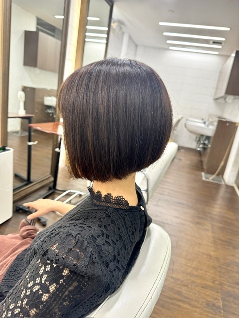 学芸大学 美容室に、Hair Esthe Hi-Deは、あります。学芸大学 美容院に、Hair Esthe Hi-Deはあります。Hair Esthe Hi-Deは目黒区学芸大学駅近くの美容室です。Hair Esthe Hi-Deは、東急東横線沿い駅近くの美容室です。Hair Esthe Hi-Deは、東急東横線沿い駅近くの美容院です。祐天寺美容室近くにも、Hair Esthe Hi-Deはあります。祐天寺美容院近くにも、Hair Esthe Hi-Deはあります。Hair Esthe Hi-Deは目黒区学芸大学駅近くの美容院です。Hair Esthe Hi-Deは目黒区学芸大学駅近くの美容室です。Hair Esthe Hi-Deは髪にやさしく、が綺麗に艶髪になります。Hair Esthe Hi-Deカットがとても上手いです。Hair Esthe Hi-Deは、オシャレです。学芸大　美容院　Hair Esthe Hi-Deは、とても人気があります。学芸大　美容室　Hair Esthe Hi-Deは、40代50代女性に人気があります。得にボブやショートスタイルが得意で、スタイルがより立体的になります。なので立体感カットが、お客様に人気です。切りっぱなしボブカやマッシュショートも得意です。なのでショートカットも得意です。もちろんボブカットも得意です。カラーも評判よく、ニューアマトラカラーがお客様に高評価です。オーガニックなヘアカラー　香草カラー色葉も人気です。ヘアマニキュアも保湿があり好評です。40代大人女性のお客様が多いです。40代ボブや40代ショートも得意です。50代大人女性も多いです脱白髪染めハイライトカラーも好評です。60代大人女性も多いですパーマもとても上手く、　クリープパーマがお客様に高評価クリープパーマしながら、髪は綺麗になります。Hair Esthe Hi-Deは、オープンした2003年からヘッドスパ「クリームバスヘアエステ」を提供しています。ヘッドスパ「クリームバスヘアエステ」は、頭皮の汚れを落とし且つ頭皮の保湿効果もあり髪に栄養を与え、艶々になります。プレミアム髪質改善トリートメントも大好評です。