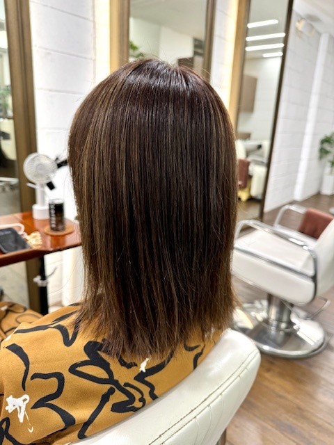 学芸大学 美容室に、Hair Esthe Hi-Deは、あります。学芸大学 美容院に、Hair Esthe Hi-Deはあります。Hair Esthe Hi-Deは目黒区学芸大学駅近くの美容室です。Hair Esthe Hi-Deは、東急東横線沿い駅近くの美容室です。Hair Esthe Hi-Deは、東急東横線沿い駅近くの美容院です。祐天寺美容室近くにも、Hair Esthe Hi-Deはあります。祐天寺美容院近くにも、Hair Esthe Hi-Deはあります。Hair Esthe Hi-Deは目黒区学芸大学駅近くの美容院です。Hair Esthe Hi-Deは目黒区学芸大学駅近くの美容室です。Hair Esthe Hi-Deは髪にやさしく、が綺麗に艶髪になります。Hair Esthe Hi-Deカットがとても上手いです。Hair Esthe Hi-Deは、オシャレです。学芸大　美容院　Hair Esthe Hi-Deは、とても人気があります。学芸大　美容室　Hair Esthe Hi-Deは、40代50代女性に人気があります。得にボブやショートスタイルが得意で、スタイルがより立体的になります。なので立体感カットが、お客様に人気です。切りっぱなしボブカやマッシュショートも得意です。なのでショートカットも得意です。もちろんボブカットも得意です。カラーも評判よく、ニューアマトラカラーがお客様に高評価です。オーガニックなヘアカラー　香草カラー色葉も人気です。ヘアマニキュアも保湿があり好評です。40代大人女性のお客様が多いです。40代ボブや40代ショートも得意です。50代大人女性も多いです脱白髪染めハイライトカラーも好評です。60代大人女性も多いですパーマもとても上手く、　クリープパーマがお客様に高評価クリープパーマしながら、髪は綺麗になります。Hair Esthe Hi-Deは、オープンした2003年からヘッドスパ「クリームバスヘアエステ」を提供しています。ヘッドスパ「クリームバスヘアエステ」は、頭皮の汚れを落とし且つ頭皮の保湿効果もあり髪に栄養を与え、艶々になります。プレミアム髪質改善トリートメントも大好評です。