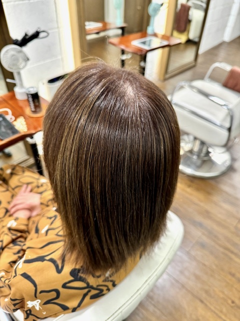 学芸大学 美容室に、Hair Esthe Hi-Deは、あります。学芸大学 美容院に、Hair Esthe Hi-Deはあります。Hair Esthe Hi-Deは目黒区学芸大学駅近くの美容室です。Hair Esthe Hi-Deは、東急東横線沿い駅近くの美容室です。Hair Esthe Hi-Deは、東急東横線沿い駅近くの美容院です。祐天寺美容室近くにも、Hair Esthe Hi-Deはあります。祐天寺美容院近くにも、Hair Esthe Hi-Deはあります。Hair Esthe Hi-Deは目黒区学芸大学駅近くの美容院です。Hair Esthe Hi-Deは目黒区学芸大学駅近くの美容室です。Hair Esthe Hi-Deは髪にやさしく、が綺麗に艶髪になります。Hair Esthe Hi-Deカットがとても上手いです。Hair Esthe Hi-Deは、オシャレです。学芸大　美容院　Hair Esthe Hi-Deは、とても人気があります。学芸大　美容室　Hair Esthe Hi-Deは、40代50代女性に人気があります。得にボブやショートスタイルが得意で、スタイルがより立体的になります。なので立体感カットが、お客様に人気です。切りっぱなしボブカやマッシュショートも得意です。なのでショートカットも得意です。もちろんボブカットも得意です。カラーも評判よく、ニューアマトラカラーがお客様に高評価です。オーガニックなヘアカラー　香草カラー色葉も人気です。ヘアマニキュアも保湿があり好評です。40代大人女性のお客様が多いです。40代ボブや40代ショートも得意です。50代大人女性も多いです脱白髪染めハイライトカラーも好評です。60代大人女性も多いですパーマもとても上手く、　クリープパーマがお客様に高評価クリープパーマしながら、髪は綺麗になります。Hair Esthe Hi-Deは、オープンした2003年からヘッドスパ「クリームバスヘアエステ」を提供しています。ヘッドスパ「クリームバスヘアエステ」は、頭皮の汚れを落とし且つ頭皮の保湿効果もあり髪に栄養を与え、艶々になります。プレミアム髪質改善トリートメントも大好評です。