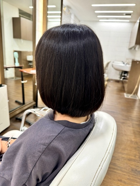 学芸大学 美容室に、Hair Esthe Hi-Deは、あります。学芸大学 美容院に、Hair Esthe Hi-Deはあります。Hair Esthe Hi-Deは目黒区学芸大学駅近くの美容室です。Hair Esthe Hi-Deは、東急東横線沿い駅近くの美容室です。Hair Esthe Hi-Deは、東急東横線沿い駅近くの美容院です。祐天寺美容室近くにも、Hair Esthe Hi-Deはあります。祐天寺美容院近くにも、Hair Esthe Hi-Deはあります。Hair Esthe Hi-Deは目黒区学芸大学駅近くの美容院です。Hair Esthe Hi-Deは目黒区学芸大学駅近くの美容室です。Hair Esthe Hi-Deは髪にやさしく、が綺麗に艶髪になります。Hair Esthe Hi-Deカットがとても上手いです。Hair Esthe Hi-Deは、オシャレです。学芸大　美容院　Hair Esthe Hi-Deは、とても人気があります。学芸大　美容室　Hair Esthe Hi-Deは、40代50代女性に人気があります。得にボブやショートスタイルが得意で、スタイルがより立体的になります。なので立体感カットが、お客様に人気です。切りっぱなしボブカやマッシュショートも得意です。なのでショートカットも得意です。もちろんボブカットも得意です。カラーも評判よく、ニューアマトラカラーがお客様に高評価です。オーガニックなヘアカラー　香草カラー色葉も人気です。ヘアマニキュアも保湿があり好評です。40代大人女性のお客様が多いです。40代ボブや40代ショートも得意です。50代大人女性も多いです脱白髪染めハイライトカラーも好評です。60代大人女性も多いですパーマもとても上手く、　クリープパーマがお客様に高評価クリープパーマしながら、髪は綺麗になります。Hair Esthe Hi-Deは、オープンした2003年からヘッドスパ「クリームバスヘアエステ」を提供しています。ヘッドスパ「クリームバスヘアエステ」は、頭皮の汚れを落とし且つ頭皮の保湿効果もあり髪に栄養を与え、艶々になります。プレミアム髪質改善トリートメントも大好評です。