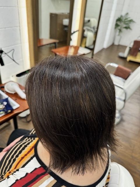 学芸大学 美容室に、Hair Esthe Hi-Deは、あります。学芸大学 美容院に、Hair Esthe Hi-Deはあります。Hair Esthe Hi-Deは目黒区学芸大学駅近くの美容室です。Hair Esthe Hi-Deは、東急東横線沿い駅近くの美容室です。Hair Esthe Hi-Deは、東急東横線沿い駅近くの美容院です。祐天寺美容室近くにも、Hair Esthe Hi-Deはあります。祐天寺美容院近くにも、Hair Esthe Hi-Deはあります。Hair Esthe Hi-Deは目黒区学芸大学駅近くの美容院です。Hair Esthe Hi-Deは目黒区学芸大学駅近くの美容室です。Hair Esthe Hi-Deは髪にやさしく、が綺麗に艶髪になります。Hair Esthe Hi-Deカットがとても上手いです。Hair Esthe Hi-Deは、オシャレです。学芸大　美容院　Hair Esthe Hi-Deは、とても人気があります。学芸大　美容室　Hair Esthe Hi-Deは、40代50代女性に人気があります。得にボブやショートスタイルが得意で、スタイルがより立体的になります。なので立体感カットが、お客様に人気です。切りっぱなしボブカやマッシュショートも得意です。なのでショートカットも得意です。もちろんボブカットも得意です。カラーも評判よく、ニューアマトラカラーがお客様に高評価です。オーガニックなヘアカラー　香草カラー色葉も人気です。ヘアマニキュアも保湿があり好評です。40代大人女性のお客様が多いです。40代ボブや40代ショートも得意です。50代大人女性も多いです脱白髪染めハイライトカラーも好評です。60代大人女性も多いですパーマもとても上手く、　クリープパーマがお客様に高評価クリープパーマしながら、髪は綺麗になります。Hair Esthe Hi-Deは、オープンした2003年からヘッドスパ「クリームバスヘアエステ」を提供しています。ヘッドスパ「クリームバスヘアエステ」は、頭皮の汚れを落とし且つ頭皮の保湿効果もあり髪に栄養を与え、艶々になります。プレミアム髪質改善トリートメントも大好評です。