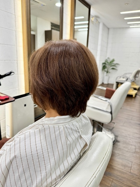 学芸大学 美容室に、Hair Esthe Hi-Deは、あります。学芸大学 美容院に、Hair Esthe Hi-Deはあります。Hair Esthe Hi-Deは目黒区学芸大学駅近くの美容室です。Hair Esthe Hi-Deは、東急東横線沿い駅近くの美容室です。Hair Esthe Hi-Deは、東急東横線沿い駅近くの美容院です。祐天寺美容室近くにも、Hair Esthe Hi-Deはあります。祐天寺美容院近くにも、Hair Esthe Hi-Deはあります。Hair Esthe Hi-Deは目黒区学芸大学駅近くの美容院です。Hair Esthe Hi-Deは目黒区学芸大学駅近くの美容室です。Hair Esthe Hi-Deは髪にやさしく、が綺麗に艶髪になります。Hair Esthe Hi-Deカットがとても上手いです。Hair Esthe Hi-Deは、オシャレです。学芸大　美容院　Hair Esthe Hi-Deは、とても人気があります。学芸大　美容室　Hair Esthe Hi-Deは、40代50代女性に人気があります。得にボブやショートスタイルが得意で、スタイルがより立体的になります。なので立体感カットが、お客様に人気です。切りっぱなしボブカやマッシュショートも得意です。なのでショートカットも得意です。もちろんボブカットも得意です。カラーも評判よく、ニューアマトラカラーがお客様に高評価です。オーガニックなヘアカラー　香草カラー色葉も人気です。ヘアマニキュアも保湿があり好評です。40代大人女性のお客様が多いです。40代ボブや40代ショートも得意です。50代大人女性も多いです脱白髪染めハイライトカラーも好評です。60代大人女性も多いですパーマもとても上手く、　クリープパーマがお客様に高評価クリープパーマしながら、髪は綺麗になります。Hair Esthe Hi-Deは、オープンした2003年からヘッドスパ「クリームバスヘアエステ」を提供しています。ヘッドスパ「クリームバスヘアエステ」は、頭皮の汚れを落とし且つ頭皮の保湿効果もあり髪に栄養を与え、艶々になります。プレミアム髪質改善トリートメントも大好評です。