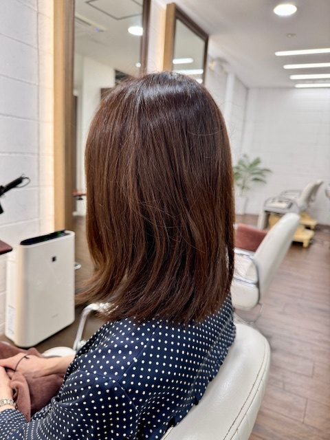 学芸大学 美容室に、Hair Esthe Hi-Deは、あります。学芸大学 美容院に、Hair Esthe Hi-Deはあります。Hair Esthe Hi-Deは目黒区学芸大学駅近くの美容室です。Hair Esthe Hi-Deは、東急東横線沿い駅近くの美容室です。Hair Esthe Hi-Deは、東急東横線沿い駅近くの美容院です。祐天寺美容室近くにも、Hair Esthe Hi-Deはあります。祐天寺美容院近くにも、Hair Esthe Hi-Deはあります。Hair Esthe Hi-Deは目黒区学芸大学駅近くの美容院です。Hair Esthe Hi-Deは目黒区学芸大学駅近くの美容室です。Hair Esthe Hi-Deは髪にやさしく、が綺麗に艶髪になります。Hair Esthe Hi-Deカットがとても上手いです。Hair Esthe Hi-Deは、オシャレです。学芸大　美容院　Hair Esthe Hi-Deは、とても人気があります。学芸大　美容室　Hair Esthe Hi-Deは、40代50代女性に人気があります。得にボブやショートスタイルが得意で、スタイルがより立体的になります。なので立体感カットが、お客様に人気です。切りっぱなしボブカやマッシュショートも得意です。なのでショートカットも得意です。もちろんボブカットも得意です。カラーも評判よく、ニューアマトラカラーがお客様に高評価です。オーガニックなヘアカラー　香草カラー色葉も人気です。ヘアマニキュアも保湿があり好評です。40代大人女性のお客様が多いです。40代ボブや40代ショートも得意です。50代大人女性も多いです脱白髪染めハイライトカラーも好評です。60代大人女性も多いですパーマもとても上手く、　クリープパーマがお客様に高評価クリープパーマしながら、髪は綺麗になります。Hair Esthe Hi-Deは、オープンした2003年からヘッドスパ「クリームバスヘアエステ」を提供しています。ヘッドスパ「クリームバスヘアエステ」は、頭皮の汚れを落とし且つ頭皮の保湿効果もあり髪に栄養を与え、艶々になります。プレミアム髪質改善トリートメントも大好評です。