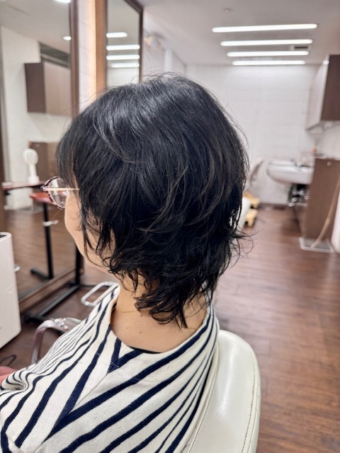 学芸大学 美容室に、Hair Esthe Hi-Deは、あります。学芸大学 美容院に、Hair Esthe Hi-Deはあります。Hair Esthe Hi-Deは目黒区学芸大学駅近くの美容室です。Hair Esthe Hi-Deは、東急東横線沿い駅近くの美容室です。Hair Esthe Hi-Deは、東急東横線沿い駅近くの美容院です。祐天寺美容室近くにも、Hair Esthe Hi-Deはあります。祐天寺美容院近くにも、Hair Esthe Hi-Deはあります。Hair Esthe Hi-Deは目黒区学芸大学駅近くの美容院です。Hair Esthe Hi-Deは目黒区学芸大学駅近くの美容室です。Hair Esthe Hi-Deは髪にやさしく、が綺麗に艶髪になります。Hair Esthe Hi-Deカットがとても上手いです。Hair Esthe Hi-Deは、オシャレです。学芸大　美容院　Hair Esthe Hi-Deは、とても人気があります。学芸大　美容室　Hair Esthe Hi-Deは、40代50代女性に人気があります。得にボブやショートスタイルが得意で、スタイルがより立体的になります。なので立体感カットが、お客様に人気です。切りっぱなしボブカやマッシュショートも得意です。なのでショートカットも得意です。もちろんボブカットも得意です。カラーも評判よく、ニューアマトラカラーがお客様に高評価です。オーガニックなヘアカラー　香草カラー色葉も人気です。ヘアマニキュアも保湿があり好評です。40代大人女性のお客様が多いです。40代ボブや40代ショートも得意です。50代大人女性も多いです脱白髪染めハイライトカラーも好評です。60代大人女性も多いですパーマもとても上手く、　クリープパーマがお客様に高評価クリープパーマしながら、髪は綺麗になります。Hair Esthe Hi-Deは、オープンした2003年からヘッドスパ「クリームバスヘアエステ」を提供しています。ヘッドスパ「クリームバスヘアエステ」は、頭皮の汚れを落とし且つ頭皮の保湿効果もあり髪に栄養を与え、艶々になります。プレミアム髪質改善トリートメントも大好評です。