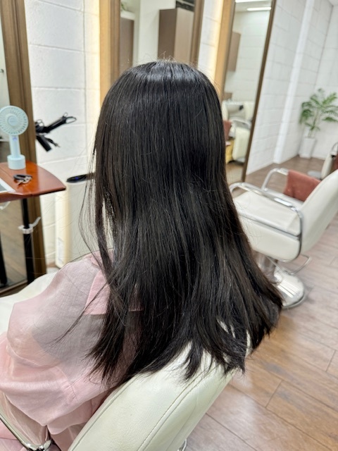 学芸大学 美容室に、Hair Esthe Hi-Deは、あります。学芸大学 美容院に、Hair Esthe Hi-Deはあります。Hair Esthe Hi-Deは目黒区学芸大学駅近くの美容室です。Hair Esthe Hi-Deは、東急東横線沿い駅近くの美容室です。Hair Esthe Hi-Deは、東急東横線沿い駅近くの美容院です。祐天寺美容室近くにも、Hair Esthe Hi-Deはあります。祐天寺美容院近くにも、Hair Esthe Hi-Deはあります。Hair Esthe Hi-Deは目黒区学芸大学駅近くの美容院です。Hair Esthe Hi-Deは目黒区学芸大学駅近くの美容室です。Hair Esthe Hi-Deは髪にやさしく、が綺麗に艶髪になります。Hair Esthe Hi-Deカットがとても上手いです。Hair Esthe Hi-Deは、オシャレです。学芸大　美容院　Hair Esthe Hi-Deは、とても人気があります。学芸大　美容室　Hair Esthe Hi-Deは、40代50代女性に人気があります。得にボブやショートスタイルが得意で、スタイルがより立体的になります。なので立体感カットが、お客様に人気です。切りっぱなしボブカやマッシュショートも得意です。なのでショートカットも得意です。もちろんボブカットも得意です。カラーも評判よく、ニューアマトラカラーがお客様に高評価です。オーガニックなヘアカラー　香草カラー色葉も人気です。ヘアマニキュアも保湿があり好評です。40代大人女性のお客様が多いです。40代ボブや40代ショートも得意です。50代大人女性も多いです脱白髪染めハイライトカラーも好評です。60代大人女性も多いですパーマもとても上手く、　クリープパーマがお客様に高評価クリープパーマしながら、髪は綺麗になります。Hair Esthe Hi-Deは、オープンした2003年からヘッドスパ「クリームバスヘアエステ」を提供しています。ヘッドスパ「クリームバスヘアエステ」は、頭皮の汚れを落とし且つ頭皮の保湿効果もあり髪に栄養を与え、艶々になります。プレミアム髪質改善トリートメントも大好評です。