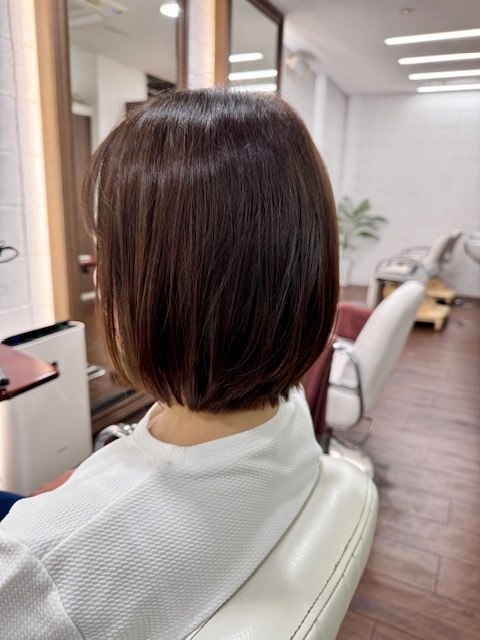 学芸大学 美容室に、Hair Esthe Hi-Deは、あります。学芸大学 美容院に、Hair Esthe Hi-Deはあります。Hair Esthe Hi-Deは目黒区学芸大学駅近くの美容室です。Hair Esthe Hi-Deは、東急東横線沿い駅近くの美容室です。Hair Esthe Hi-Deは、東急東横線沿い駅近くの美容院です。祐天寺美容室近くにも、Hair Esthe Hi-Deはあります。祐天寺美容院近くにも、Hair Esthe Hi-Deはあります。Hair Esthe Hi-Deは目黒区学芸大学駅近くの美容院です。Hair Esthe Hi-Deは目黒区学芸大学駅近くの美容室です。Hair Esthe Hi-Deは髪にやさしく、が綺麗に艶髪になります。Hair Esthe Hi-Deカットがとても上手いです。Hair Esthe Hi-Deは、オシャレです。学芸大　美容院　Hair Esthe Hi-Deは、とても人気があります。学芸大　美容室　Hair Esthe Hi-Deは、40代50代女性に人気があります。得にボブやショートスタイルが得意で、スタイルがより立体的になります。なので立体感カットが、お客様に人気です。切りっぱなしボブカやマッシュショートも得意です。なのでショートカットも得意です。もちろんボブカットも得意です。カラーも評判よく、ニューアマトラカラーがお客様に高評価です。オーガニックなヘアカラー　香草カラー色葉も人気です。ヘアマニキュアも保湿があり好評です。40代大人女性のお客様が多いです。40代ボブや40代ショートも得意です。50代大人女性も多いです脱白髪染めハイライトカラーも好評です。60代大人女性も多いですパーマもとても上手く、　クリープパーマがお客様に高評価クリープパーマしながら、髪は綺麗になります。Hair Esthe Hi-Deは、オープンした2003年からヘッドスパ「クリームバスヘアエステ」を提供しています。ヘッドスパ「クリームバスヘアエステ」は、頭皮の汚れを落とし且つ頭皮の保湿効果もあり髪に栄養を与え、艶々になります。プレミアム髪質改善トリートメントも大好評です。