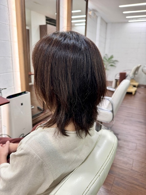 学芸大学 美容室に、Hair Esthe Hi-Deは、あります。学芸大学 美容院に、Hair Esthe Hi-Deはあります。Hair Esthe Hi-Deは目黒区学芸大学駅近くの美容室です。Hair Esthe Hi-Deは、東急東横線沿い駅近くの美容室です。Hair Esthe Hi-Deは、東急東横線沿い駅近くの美容院です。祐天寺美容室近くにも、Hair Esthe Hi-Deはあります。祐天寺美容院近くにも、Hair Esthe Hi-Deはあります。Hair Esthe Hi-Deは目黒区学芸大学駅近くの美容院です。Hair Esthe Hi-Deは目黒区学芸大学駅近くの美容室です。Hair Esthe Hi-Deは髪にやさしく、が綺麗に艶髪になります。Hair Esthe Hi-Deカットがとても上手いです。Hair Esthe Hi-Deは、オシャレです。学芸大　美容院　Hair Esthe Hi-Deは、とても人気があります。学芸大　美容室　Hair Esthe Hi-Deは、40代50代女性に人気があります。得にボブやショートスタイルが得意で、スタイルがより立体的になります。なので立体感カットが、お客様に人気です。切りっぱなしボブカやマッシュショートも得意です。なのでショートカットも得意です。もちろんボブカットも得意です。カラーも評判よく、ニューアマトラカラーがお客様に高評価です。オーガニックなヘアカラー　香草カラー色葉も人気です。ヘアマニキュアも保湿があり好評です。40代大人女性のお客様が多いです。40代ボブや40代ショートも得意です。50代大人女性も多いです脱白髪染めハイライトカラーも好評です。60代大人女性も多いですパーマもとても上手く、　クリープパーマがお客様に高評価クリープパーマしながら、髪は綺麗になります。Hair Esthe Hi-Deは、オープンした2003年からヘッドスパ「クリームバスヘアエステ」を提供しています。ヘッドスパ「クリームバスヘアエステ」は、頭皮の汚れを落とし且つ頭皮の保湿効果もあり髪に栄養を与え、艶々になります。プレミアム髪質改善トリートメントも大好評です。