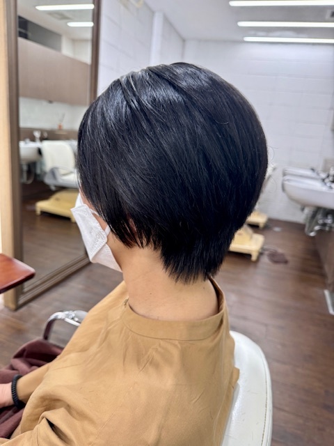 学芸大学 美容室に、Hair Esthe Hi-Deは、あります。学芸大学 美容院に、Hair Esthe Hi-Deはあります。Hair Esthe Hi-Deは目黒区学芸大学駅近くの美容室です。Hair Esthe Hi-Deは、東急東横線沿い駅近くの美容室です。Hair Esthe Hi-Deは、東急東横線沿い駅近くの美容院です。祐天寺美容室近くにも、Hair Esthe Hi-Deはあります。祐天寺美容院近くにも、Hair Esthe Hi-Deはあります。Hair Esthe Hi-Deは目黒区学芸大学駅近くの美容院です。Hair Esthe Hi-Deは目黒区学芸大学駅近くの美容室です。Hair Esthe Hi-Deは髪にやさしく、が綺麗に艶髪になります。Hair Esthe Hi-Deカットがとても上手いです。Hair Esthe Hi-Deは、オシャレです。学芸大　美容院　Hair Esthe Hi-Deは、とても人気があります。学芸大　美容室　Hair Esthe Hi-Deは、40代50代女性に人気があります。得にボブやショートスタイルが得意で、スタイルがより立体的になります。なので立体感カットが、お客様に人気です。切りっぱなしボブカやマッシュショートも得意です。なのでショートカットも得意です。もちろんボブカットも得意です。カラーも評判よく、ニューアマトラカラーがお客様に高評価です。オーガニックなヘアカラー　香草カラー色葉も人気です。ヘアマニキュアも保湿があり好評です。40代大人女性のお客様が多いです。40代ボブや40代ショートも得意です。50代大人女性も多いです脱白髪染めハイライトカラーも好評です。60代大人女性も多いですパーマもとても上手く、　クリープパーマがお客様に高評価クリープパーマしながら、髪は綺麗になります。Hair Esthe Hi-Deは、オープンした2003年からヘッドスパ「クリームバスヘアエステ」を提供しています。ヘッドスパ「クリームバスヘアエステ」は、頭皮の汚れを落とし且つ頭皮の保湿効果もあり髪に栄養を与え、艶々になります。プレミアム髪質改善トリートメントも大好評です。