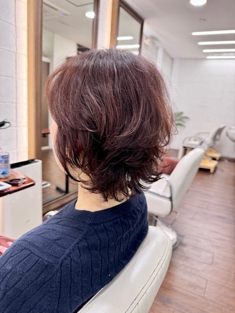 学芸大学 美容室に、Hair Esthe Hi-Deは、あります。学芸大学 美容院に、Hair Esthe Hi-Deはあります。Hair Esthe Hi-Deは目黒区学芸大学駅近くの美容室です。Hair Esthe Hi-Deは、東急東横線沿い駅近くの美容室です。Hair Esthe Hi-Deは、東急東横線沿い駅近くの美容院です。祐天寺美容室近くにも、Hair Esthe Hi-Deはあります。祐天寺美容院近くにも、Hair Esthe Hi-Deはあります。Hair Esthe Hi-Deは目黒区学芸大学駅近くの美容院です。Hair Esthe Hi-Deは目黒区学芸大学駅近くの美容室です。Hair Esthe Hi-Deは髪にやさしく、が綺麗に艶髪になります。Hair Esthe Hi-Deカットがとても上手いです。Hair Esthe Hi-Deは、オシャレです。学芸大　美容院　Hair Esthe Hi-Deは、とても人気があります。学芸大　美容室　Hair Esthe Hi-Deは、40代50代女性に人気があります。得にボブやショートスタイルが得意で、スタイルがより立体的になります。なので立体感カットが、お客様に人気です。切りっぱなしボブカやマッシュショートも得意です。なのでショートカットも得意です。もちろんボブカットも得意です。カラーも評判よく、ニューアマトラカラーがお客様に高評価です。オーガニックなヘアカラー　香草カラー色葉も人気です。ヘアマニキュアも保湿があり好評です。40代大人女性のお客様が多いです。40代ボブや40代ショートも得意です。50代大人女性も多いです脱白髪染めハイライトカラーも好評です。60代大人女性も多いですパーマもとても上手く、　クリープパーマがお客様に高評価クリープパーマしながら、髪は綺麗になります。Hair Esthe Hi-Deは、オープンした2003年からヘッドスパ「クリームバスヘアエステ」を提供しています。ヘッドスパ「クリームバスヘアエステ」は、頭皮の汚れを落とし且つ頭皮の保湿効果もあり髪に栄養を与え、艶々になります。プレミアム髪質改善トリートメントも大好評です。