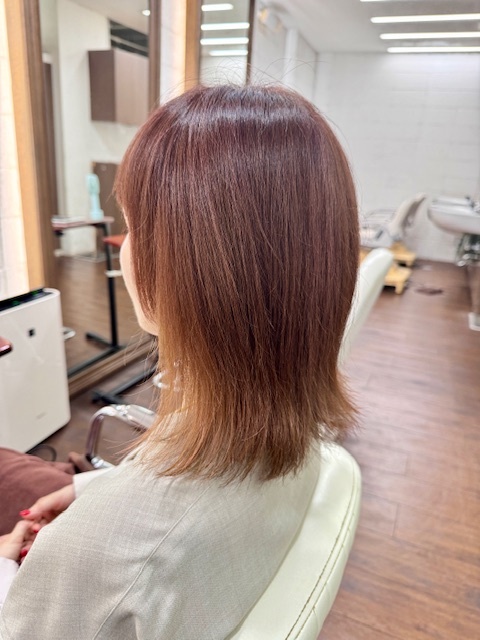 学芸大学 美容室に、Hair Esthe Hi-Deは、あります。学芸大学 美容院に、Hair Esthe Hi-Deはあります。Hair Esthe Hi-Deは目黒区学芸大学駅近くの美容室です。Hair Esthe Hi-Deは、東急東横線沿い駅近くの美容室です。Hair Esthe Hi-Deは、東急東横線沿い駅近くの美容院です。祐天寺美容室近くにも、Hair Esthe Hi-Deはあります。祐天寺美容院近くにも、Hair Esthe Hi-Deはあります。Hair Esthe Hi-Deは目黒区学芸大学駅近くの美容院です。Hair Esthe Hi-Deは目黒区学芸大学駅近くの美容室です。Hair Esthe Hi-Deは髪にやさしく、が綺麗に艶髪になります。Hair Esthe Hi-Deは、カットがとても上手いです。Hair Esthe Hi-Deは、オシャレです。学芸大　美容院　Hair Esthe Hi-Deは、とても人気があります。学芸大　美容室　Hair Esthe Hi-Deは、40代50代女性に人気があります。得にボブやショートスタイルが得意で、スタイルがより立体的になります。なので立体感カットが、お客様に人気です。切りっぱなしボブカやマッシュショートも上手いです。なのでショートカットも上手いです。もちろんボブカットも上手いです。カラーも評判よく、ニューアマトラカラーがお客様に高評価です。オーガニックなヘアカラー　香草カラー色葉も人気です。ヘアマニキュアも保湿があり好評です。40代大人女性のお客様が多いです。40代ボブや40代ショートも得意です。50代大人女性も多いです脱白髪染めハイライトカラーも好評です。60代大人女性も多いですパーマもとても上手く、　クリープパーマがお客様に高評価クリープパーマしながら、髪は綺麗になります。Hair Esthe Hi-Deは、オープンした2003年からヘッドスパ「クリームバスヘアエステ」を提供しています。ヘッドスパ「クリームバスヘアエステ」は、頭皮の汚れを落とし且つ頭皮の保湿効果もあり髪に栄養を与え、艶々になります。プレミアム髪質改善トリートメントも大好評です。