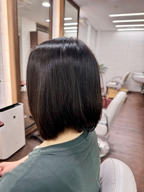 学芸大学 美容室に、Hair Esthe Hi-Deは、あります。学芸大学 美容院に、Hair Esthe Hi-Deはあります。Hair Esthe Hi-Deは目黒区学芸大学駅近くの美容室です。Hair Esthe Hi-Deは、東急東横線沿い駅近くの美容室です。Hair Esthe Hi-Deは、東急東横線沿い駅近くの美容院です。祐天寺美容室近くにも、Hair Esthe Hi-Deはあります。祐天寺美容院近くにも、Hair Esthe Hi-Deはあります。Hair Esthe Hi-Deは目黒区学芸大学駅近くの美容院です。Hair Esthe Hi-Deは目黒区学芸大学駅近くの美容室です。Hair Esthe Hi-Deは髪にやさしく、が綺麗に艶髪になります。Hair Esthe Hi-Deは、カットがとても上手いです。Hair Esthe Hi-Deは、オシャレです。学芸大　美容院　Hair Esthe Hi-Deは、とても人気があります。学芸大　美容室　Hair Esthe Hi-Deは、40代50代女性に人気があります。得にボブやショートスタイルが得意で、スタイルがより立体的になります。なので立体感カットが、お客様に人気です。切りっぱなしボブカやマッシュショートも上手いです。なのでショートカットも上手いです。もちろんボブカットも上手いです。カラーも評判よく、ニューアマトラカラーがお客様に高評価です。オーガニックなヘアカラー　香草カラー色葉も人気です。ヘアマニキュアも保湿があり好評です。40代大人女性のお客様が多いです。40代ボブや40代ショートも得意です。50代大人女性も多いです脱白髪染めハイライトカラーも好評です。60代大人女性も多いですパーマもとても上手く、　クリープパーマがお客様に高評価クリープパーマしながら、髪は綺麗になります。Hair Esthe Hi-Deは、オープンした2003年からヘッドスパ「クリームバスヘアエステ」を提供しています。ヘッドスパ「クリームバスヘアエステ」は、頭皮の汚れを落とし且つ頭皮の保湿効果もあり髪に栄養を与え、艶々になります。プレミアム髪質改善トリートメントも大好評です。