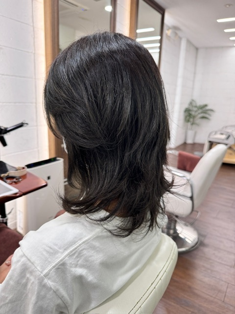 学芸大学 美容室に、Hair Esthe Hi-Deは、あります。学芸大学 美容院に、Hair Esthe Hi-Deはあります。Hair Esthe Hi-Deは目黒区学芸大学駅近くの美容室です。Hair Esthe Hi-Deは、東急東横線沿い駅近くの美容室です。Hair Esthe Hi-Deは、東急東横線沿い駅近くの美容院です。祐天寺美容室近くにも、Hair Esthe Hi-Deはあります。祐天寺美容院近くにも、Hair Esthe Hi-Deはあります。Hair Esthe Hi-Deは目黒区学芸大学駅近くの美容院です。Hair Esthe Hi-Deは目黒区学芸大学駅近くの美容室です。Hair Esthe Hi-Deは髪にやさしく、が綺麗に艶髪になります。Hair Esthe Hi-Deは、カットがとても上手いです。Hair Esthe Hi-Deは、オシャレです。学芸大　美容院　Hair Esthe Hi-Deは、とても人気があります。学芸大　美容室　Hair Esthe Hi-Deは、40代50代女性に人気があります。得にボブやショートスタイルが得意で、スタイルがより立体的になります。なので立体感カットが、お客様に人気です。切りっぱなしボブカやマッシュショートも上手いです。なのでショートカットも上手いです。もちろんボブカットも上手いです。カラーも評判よく、ニューアマトラカラーがお客様に高評価です。オーガニックなヘアカラー　香草カラー色葉も人気です。ヘアマニキュアも保湿があり好評です。40代大人女性のお客様が多いです。40代ボブや40代ショートも得意です。50代大人女性も多いです脱白髪染めハイライトカラーも好評です。60代大人女性も多いですパーマもとても上手く、　クリープパーマがお客様に高評価クリープパーマしながら、髪は綺麗になります。Hair Esthe Hi-Deは、オープンした2003年からヘッドスパ「クリームバスヘアエステ」を提供しています。ヘッドスパ「クリームバスヘアエステ」は、頭皮の汚れを落とし且つ頭皮の保湿効果もあり髪に栄養を与え、艶々になります。プレミアム髪質改善トリートメントも大好評です。