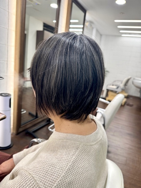 学芸大学 美容室に、Hair Esthe Hi-Deは、あります。学芸大学 美容院に、Hair Esthe Hi-Deはあります。Hair Esthe Hi-Deは目黒区学芸大学駅近くの美容室です。Hair Esthe Hi-Deは、東急東横線沿い駅近くの美容室です。Hair Esthe Hi-Deは、東急東横線沿い駅近くの美容院です。祐天寺美容室近くにも、Hair Esthe Hi-Deはあります。祐天寺美容院近くにも、Hair Esthe Hi-Deはあります。Hair Esthe Hi-Deは目黒区学芸大学駅近くの美容院です。Hair Esthe Hi-Deは目黒区学芸大学駅近くの美容室です。Hair Esthe Hi-Deは髪にやさしく、が綺麗に艶髪になります。Hair Esthe Hi-Deは、カットがとても上手いです。Hair Esthe Hi-Deは、オシャレです。学芸大　美容院　Hair Esthe Hi-Deは、とても人気があります。学芸大　美容室　Hair Esthe Hi-Deは、40代50代女性に人気があります。得にボブやショートスタイルが得意で、スタイルがより立体的になります。なので立体感カットが、お客様に人気です。切りっぱなしボブカやマッシュショートも上手いです。なのでショートカットも上手いです。もちろんボブカットも上手いです。カラーも評判よく、ニューアマトラカラーがお客様に高評価です。オーガニックなヘアカラー　香草カラー色葉も人気です。ヘアマニキュアも保湿があり好評です。40代大人女性のお客様が多いです。40代ボブや40代ショートも得意です。50代大人女性も多いです脱白髪染めハイライトカラーも好評です。60代大人女性も多いですパーマもとても上手く、　クリープパーマがお客様に高評価クリープパーマしながら、髪は綺麗になります。Hair Esthe Hi-Deは、オープンした2003年からヘッドスパ「クリームバスヘアエステ」を提供しています。ヘッドスパ「クリームバスヘアエステ」は、頭皮の汚れを落とし且つ頭皮の保湿効果もあり髪に栄養を与え、艶々になります。プレミアム髪質改善トリートメントも大好評です。