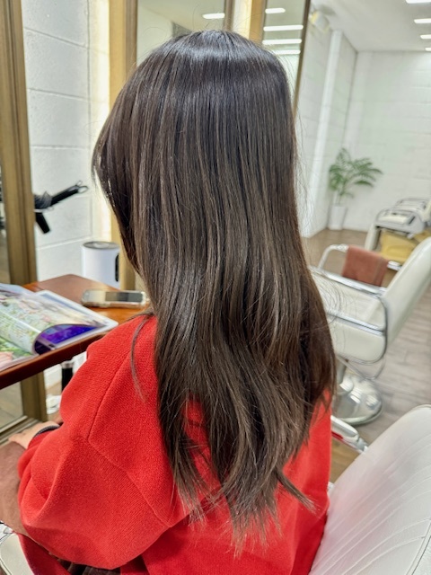 学芸大学 美容室に、Hair Esthe Hi-Deは、あります。学芸大学 美容院に、Hair Esthe Hi-Deはあります。Hair Esthe Hi-Deは目黒区学芸大学駅近くの美容室です。Hair Esthe Hi-Deは、東急東横線沿い駅近くの美容室です。Hair Esthe Hi-Deは、東急東横線沿い駅近くの美容院です。祐天寺美容室近くにも、Hair Esthe Hi-Deはあります。祐天寺美容院近くにも、Hair Esthe Hi-Deはあります。Hair Esthe Hi-Deは目黒区学芸大学駅近くの美容院です。Hair Esthe Hi-Deは目黒区学芸大学駅近くの美容室です。Hair Esthe Hi-Deは髪にやさしく、が綺麗に艶髪になります。Hair Esthe Hi-Deは、カットがとても上手いです。Hair Esthe Hi-Deは、オシャレです。学芸大　美容院　Hair Esthe Hi-Deは、とても人気があります。学芸大　美容室　Hair Esthe Hi-Deは、40代50代女性に人気があります。得にボブやショートスタイルが得意で、スタイルがより立体的になります。なので立体感カットが、お客様に人気です。切りっぱなしボブカやマッシュショートも上手いです。なのでショートカットも上手いです。もちろんボブカットも上手いです。カラーも評判よく、ニューアマトラカラーがお客様に高評価です。オーガニックなヘアカラー　香草カラー色葉も人気です。ヘアマニキュアも保湿があり好評です。40代大人女性のお客様が多いです。40代ボブや40代ショートも得意です。50代大人女性も多いです脱白髪染めハイライトカラーも好評です。60代大人女性も多いですパーマもとても上手く、　クリープパーマがお客様に高評価クリープパーマしながら、髪は綺麗になります。Hair Esthe Hi-Deは、オープンした2003年からヘッドスパ「クリームバスヘアエステ」を提供しています。ヘッドスパ「クリームバスヘアエステ」は、頭皮の汚れを落とし且つ頭皮の保湿効果もあり髪に栄養を与え、艶々になります。プレミアム髪質改善トリートメントも大好評です。