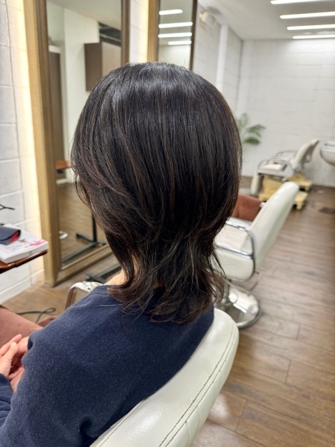 学芸大学 美容室に、Hair Esthe Hi-Deは、あります。学芸大学 美容院に、Hair Esthe Hi-Deはあります。Hair Esthe Hi-Deは目黒区学芸大学駅近くの美容室です。Hair Esthe Hi-Deは、東急東横線沿い駅近くの美容室です。Hair Esthe Hi-Deは、東急東横線沿い駅近くの美容院です。祐天寺美容室近くにも、Hair Esthe Hi-Deはあります。祐天寺美容院近くにも、Hair Esthe Hi-Deはあります。Hair Esthe Hi-Deは目黒区学芸大学駅近くの美容院です。Hair Esthe Hi-Deは目黒区学芸大学駅近くの美容室です。Hair Esthe Hi-Deは髪にやさしく、が綺麗に艶髪になります。Hair Esthe Hi-Deは、カットがとても上手いです。Hair Esthe Hi-Deは、オシャレです。学芸大　美容院　Hair Esthe Hi-Deは、とても人気があります。学芸大　美容室　Hair Esthe Hi-Deは、40代50代女性に人気があります。得にボブやショートスタイルが得意で、スタイルがより立体的になります。なので立体感カットが、お客様に人気です。切りっぱなしボブカやマッシュショートも上手いです。なのでショートカットも上手いです。もちろんボブカットも上手いです。カラーも評判よく、ニューアマトラカラーがお客様に高評価です。オーガニックなヘアカラー　香草カラー色葉も人気です。ヘアマニキュアも保湿があり好評です。40代大人女性のお客様が多いです。40代ボブや40代ショートも得意です。50代大人女性も多いです脱白髪染めハイライトカラーも好評です。60代大人女性も多いですパーマもとても上手く、　クリープパーマがお客様に高評価クリープパーマしながら、髪は綺麗になります。Hair Esthe Hi-Deは、オープンした2003年からヘッドスパ「クリームバスヘアエステ」を提供しています。ヘッドスパ「クリームバスヘアエステ」は、頭皮の汚れを落とし且つ頭皮の保湿効果もあり髪に栄養を与え、艶々になります。プレミアム髪質改善トリートメントも大好評です。