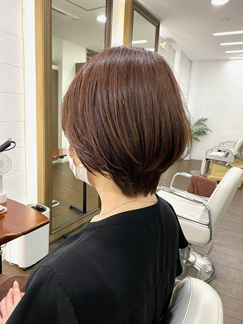 学芸大学 美容室に、Hair Esthe Hi-Deは、あります。学芸大学 美容院に、Hair Esthe Hi-Deはあります。Hair Esthe Hi-Deは目黒区学芸大学駅近くの美容室です。Hair Esthe Hi-Deは、東急東横線沿い駅近くの美容室です。Hair Esthe Hi-Deは、東急東横線沿い駅近くの美容院です。祐天寺美容室近くにも、Hair Esthe Hi-Deはあります。祐天寺美容院近くにも、Hair Esthe Hi-Deはあります。Hair Esthe Hi-Deは目黒区学芸大学駅近くの美容院です。Hair Esthe Hi-Deは目黒区学芸大学駅近くの美容室です。Hair Esthe Hi-Deは髪にやさしく、が綺麗に艶髪になります。Hair Esthe Hi-Deは、カットがとても上手いです。Hair Esthe Hi-Deは、オシャレです。学芸大　美容院　Hair Esthe Hi-Deは、とても人気があります。学芸大　美容室　Hair Esthe Hi-Deは、40代50代女性に人気があります。得にボブやショートスタイルが得意で、スタイルがより立体的になります。なので立体感カットが、お客様に人気です。切りっぱなしボブカやマッシュショートも上手いです。なのでショートカットも上手いです。もちろんボブカットも上手いです。カラーも評判よく、ニューアマトラカラーがお客様に高評価です。オーガニックなヘアカラー　香草カラー色葉も人気です。ヘアマニキュアも保湿があり好評です。40代大人女性のお客様が多いです。40代ボブや40代ショートも得意です。50代大人女性も多いです脱白髪染めハイライトカラーも好評です。60代大人女性も多いですパーマもとても上手く、　クリープパーマがお客様に高評価クリープパーマしながら、髪は綺麗になります。Hair Esthe Hi-Deは、オープンした2003年からヘッドスパ「クリームバスヘアエステ」を提供しています。ヘッドスパ「クリームバスヘアエステ」は、頭皮の汚れを落とし且つ頭皮の保湿効果もあり髪に栄養を与え、艶々になります。プレミアム髪質改善トリートメントも大好評です。